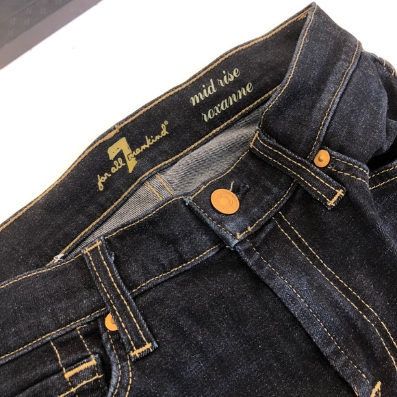 7 for all mankind dark blue mid rise Roxanne straight cut size 26 - Picture 3 of 6